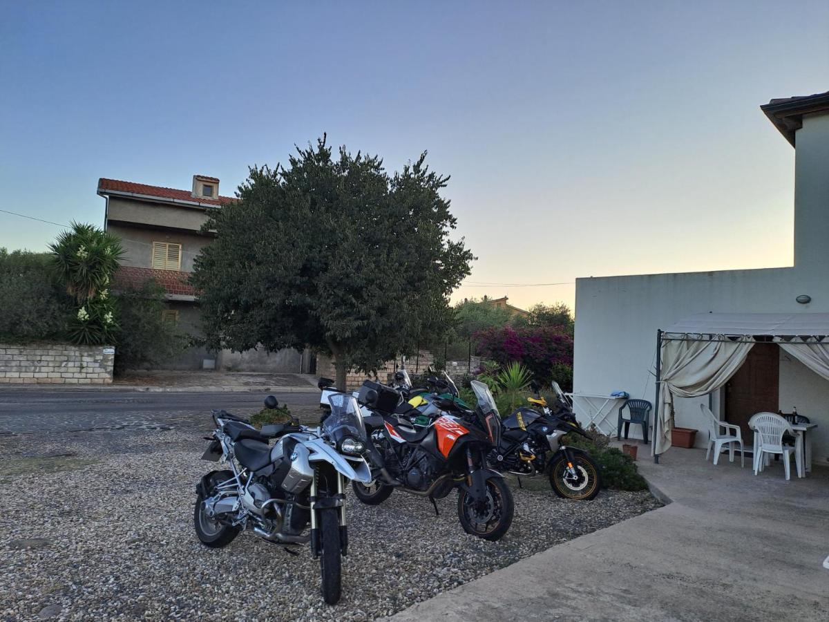 Alma Bed & Breakfast Sennariolo Exterior foto